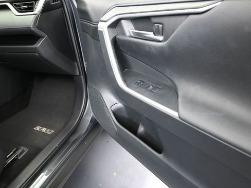 Used 2019 Toyota RAV4 XSE image 23