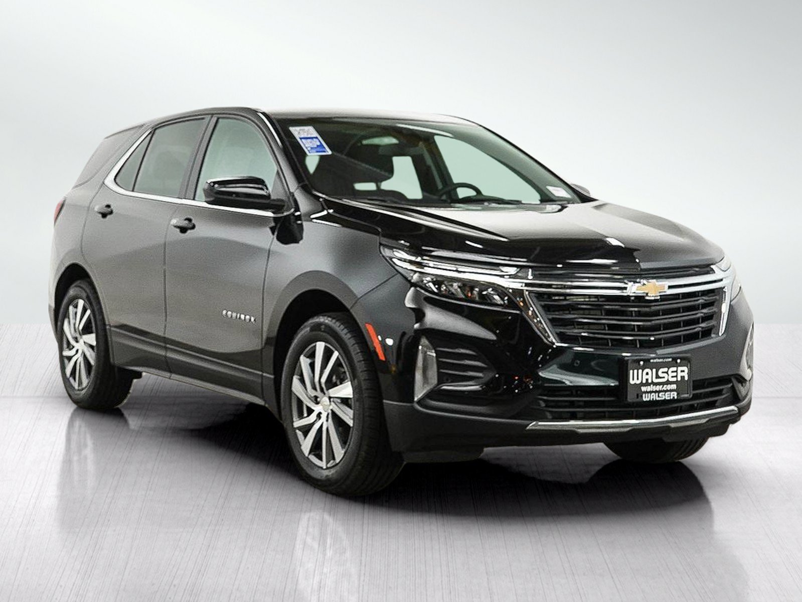 Used 2024 Chevrolet Equinox LT w/ LPO, Floor Liner Package AWD/4WD image 7