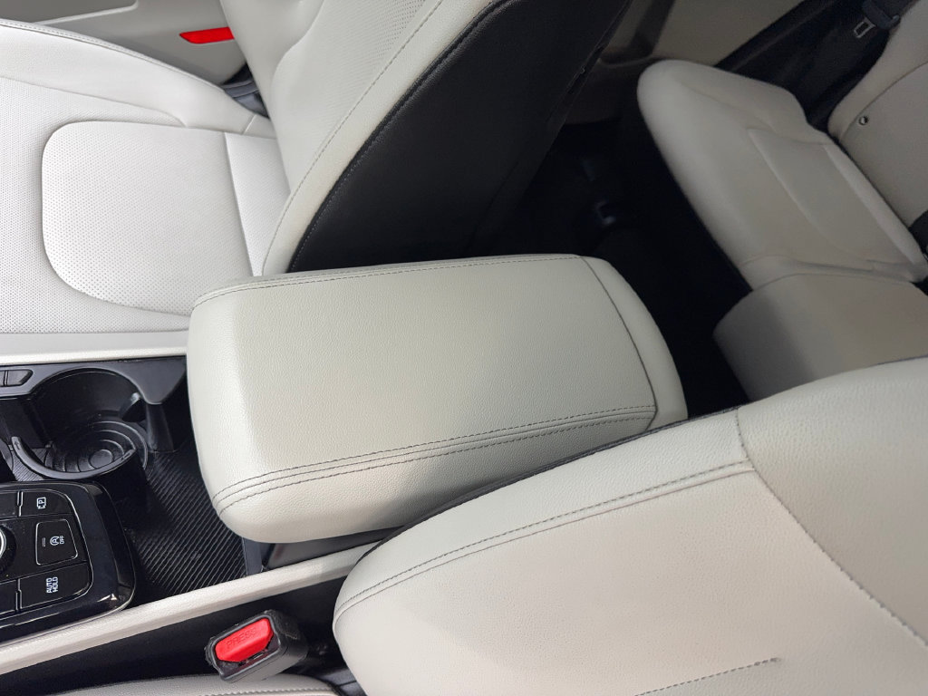 Used 2024 Kia Sportage EX FWD image 70