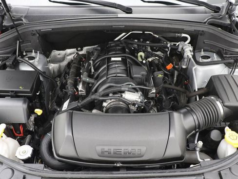 Used 2024 Dodge Durango R/T image 32