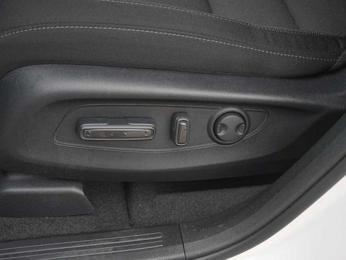 Used 2024 Honda CR-V EX image 13