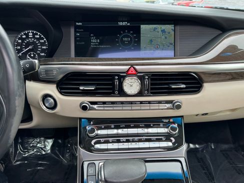 Used 2019 Genesis G90 5.0 Ultimate image 34