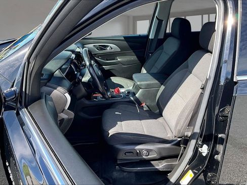 Used 2019 Chevrolet Traverse LT w/ LPO, Floor Liner Package AWD/4WD image 27