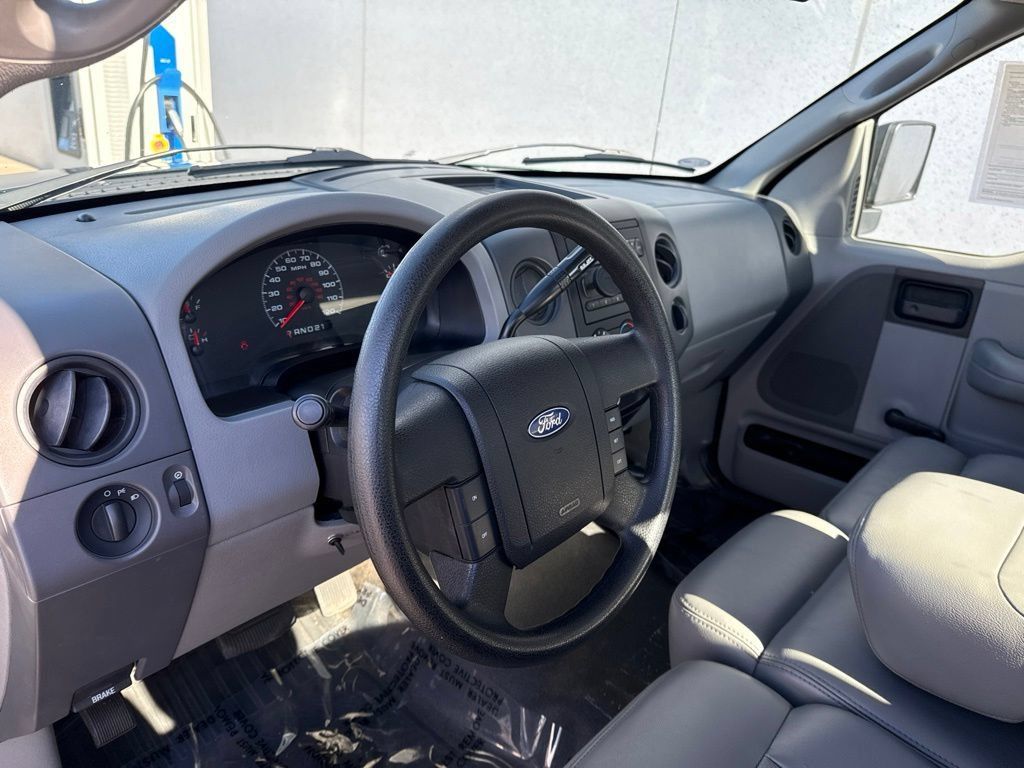 Used 2007 Ford F150 XL RWD image 9