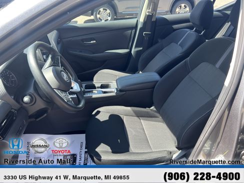 Used 2024 Nissan Sentra SV image 15