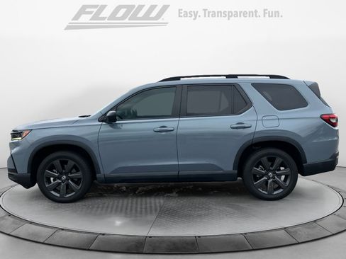 Used 2023 Honda Pilot Sport image 5