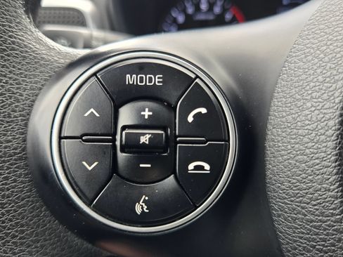 Used 2021 Kia Soul LX FWD image 24