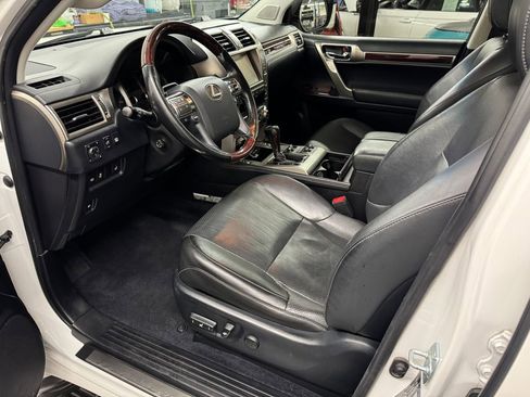 Used 2019 Lexus GX 460 Luxury image 13