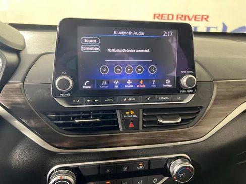 Used 2023 Nissan Altima 2.5 SV image 19