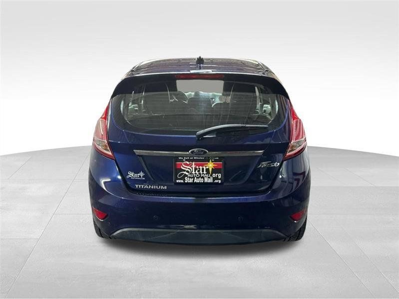 Used 2016 Ford Fiesta Titanium FWD image 6
