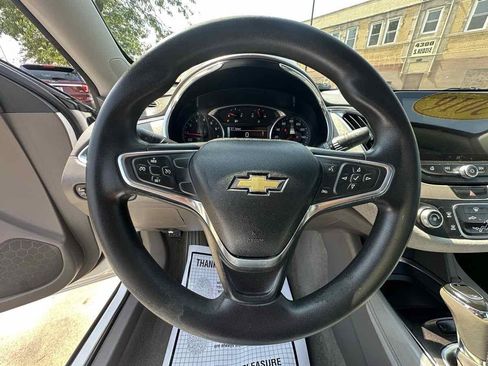 Used 2016 Chevrolet Malibu LT FWD image 14