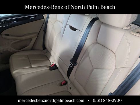 Used 2021 Porsche Macan AWD/4WD image 15