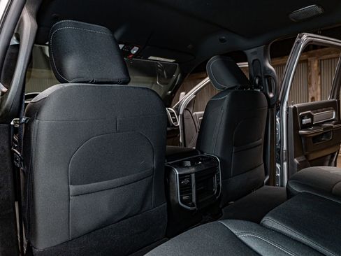 Used 2024 RAM 3500 Big Horn w/ Sport Appearance Package image 26