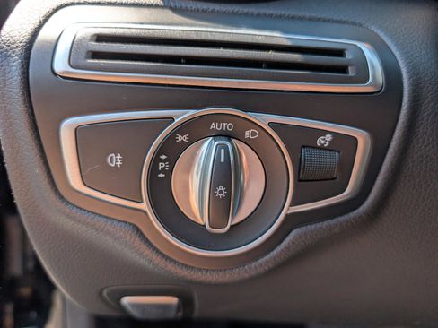 Used 2017 Mercedes-Benz C 350e Sedan image 16