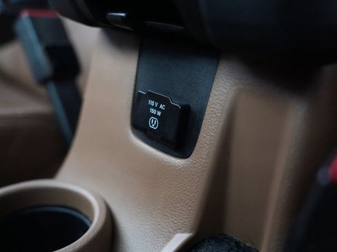 Used 2015 Jeep Wrangler Unlimited Sahara w/ Connectivity Group AWD/4WD image 29