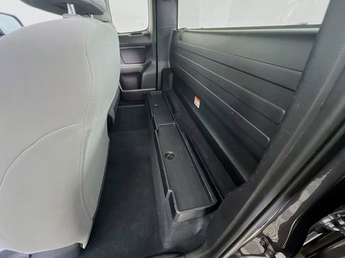 Used 2020 Toyota Tacoma SR image 23