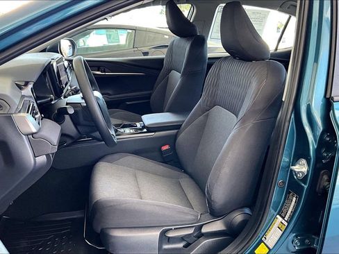 Used 2025 Toyota Camry LE FWD image 21