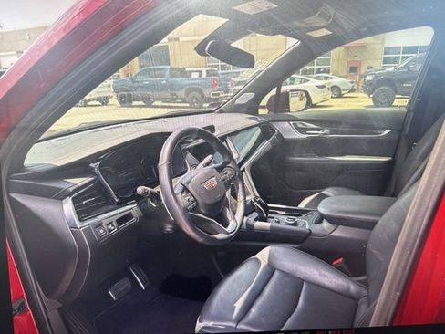Used 2024 Cadillac XT6 Sport AWD/4WD image 5
