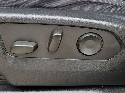 Used 2023 Chevrolet Tahoe LS image 20