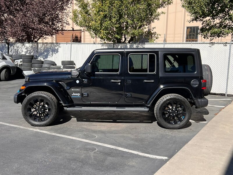 Used 2023 Jeep Wrangler Unlimited Sahara w/ Cold Weather Group AWD/4WD image 4