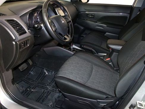 Used 2023 Mitsubishi Outlander Sport LE AWD/4WD image 12