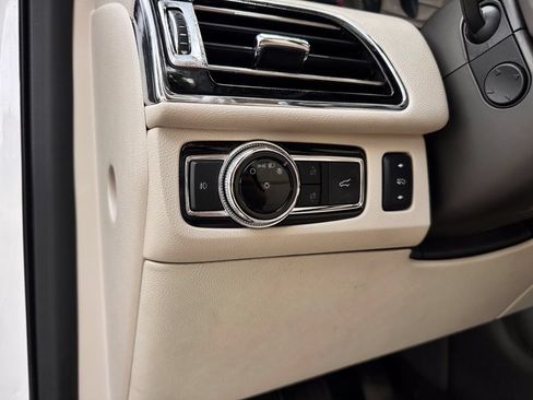 Used 2019 Lincoln Navigator L Reserve AWD/4WD image 17