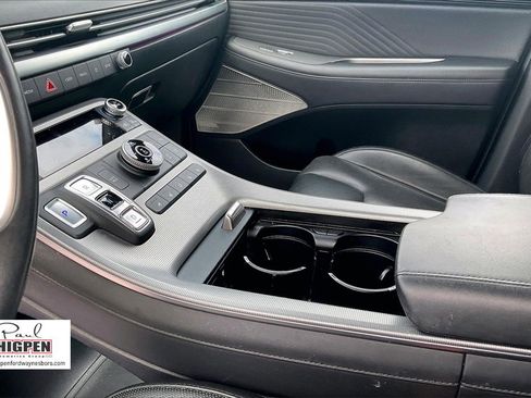 Used 2024 Hyundai Palisade Calligraphy image 13