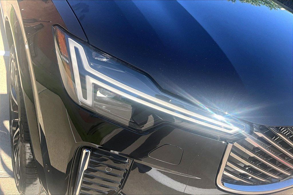 Certified 2026 Volvo XC90 B6 Plus AWD/4WD image 40