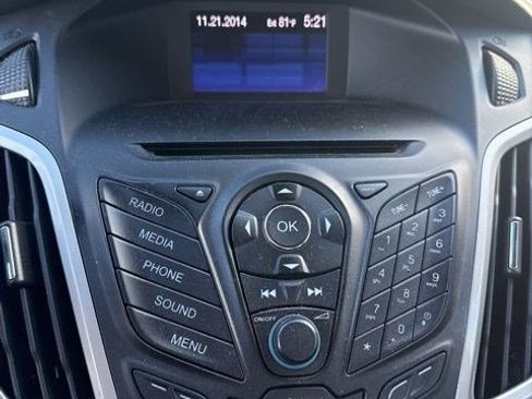 Used 2014 Ford Focus SE image 6