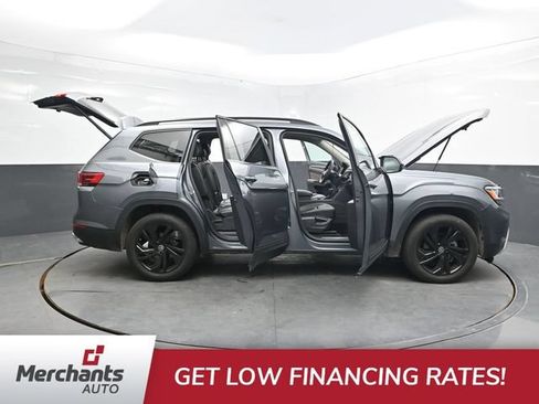 Used 2023 Volkswagen Atlas SE w/ Black Wheel Package AWD/4WD image 62