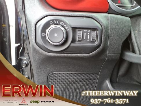 Used 2020 Jeep Wrangler Unlimited Rubicon w/ LED Lighting Group AWD/4WD image 16