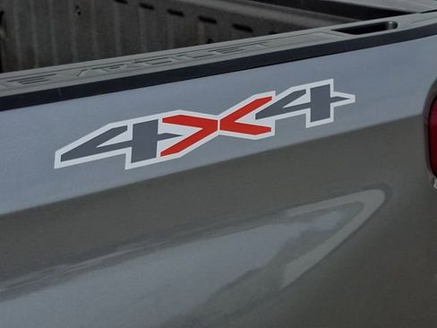 Used 2023 Chevrolet Silverado 1500 LT image 22