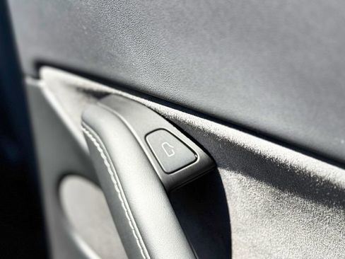 Used 2024 Tesla Model Y Long Range RWD image 76