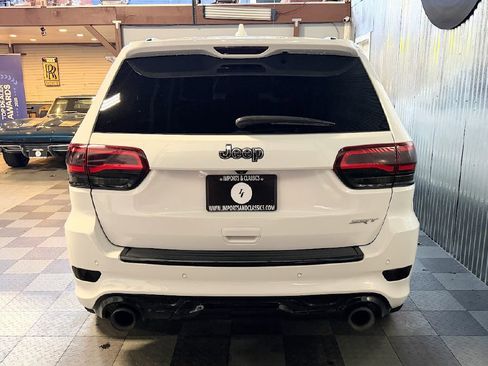 Used 2014 Jeep Grand Cherokee SRT8 w/ Luxury Group II image 6