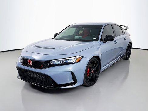 Used 2023 Honda Civic Type R image 3