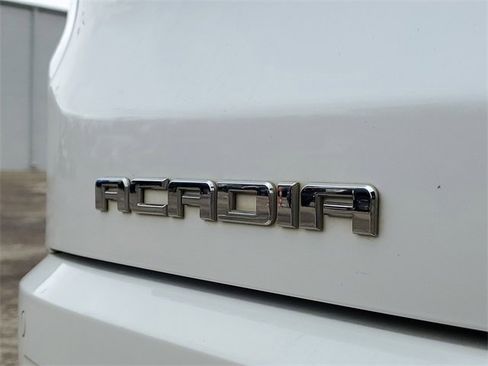 Used 2017 GMC Acadia Denali w/ Technology Package image 6