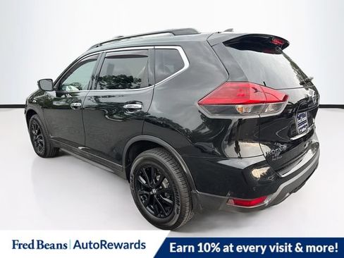 Used 2018 Nissan Rogue SV AWD/4WD image 9