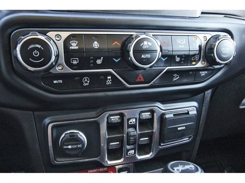 Used 2019 Jeep Wrangler Unlimited Rubicon w/ LED Lighting Group image 20