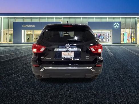 Used 2019 Nissan Pathfinder SL image 8