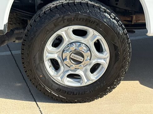 Used 2025 Ford F250 XLT w/ FX4 Off-Road Package AWD/4WD image 10