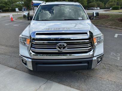 Used 2016 Toyota Tundra SR5 w/ SR5 Upgrade Package
