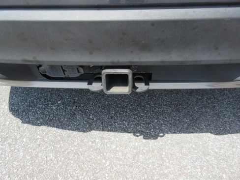Used 2022 Ford Explorer Limited w/ Equipment Group 301A RWD image 13