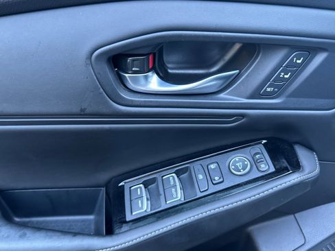 Used 2023 Honda Accord Touring image 10