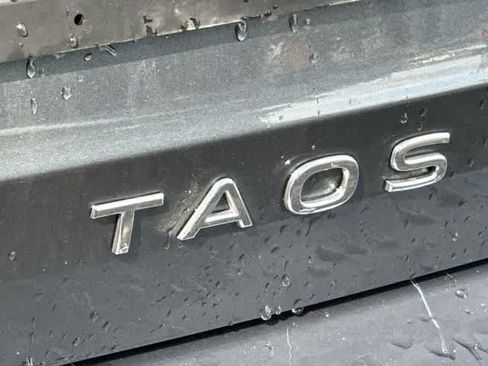 Used 2022 Volkswagen Taos SE AWD/4WD image 25