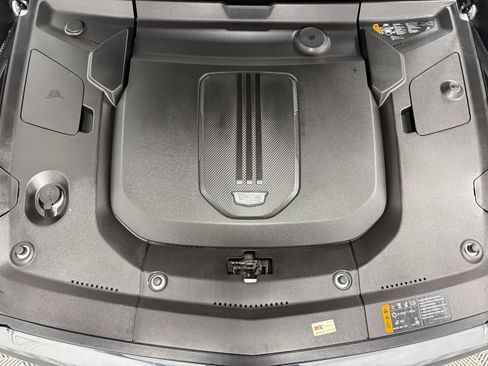 Used 2024 Cadillac Lyriq Sport RWD image 44