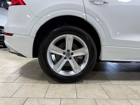Used 2019 Audi Q8 Premium w/ Convenience Package image 26