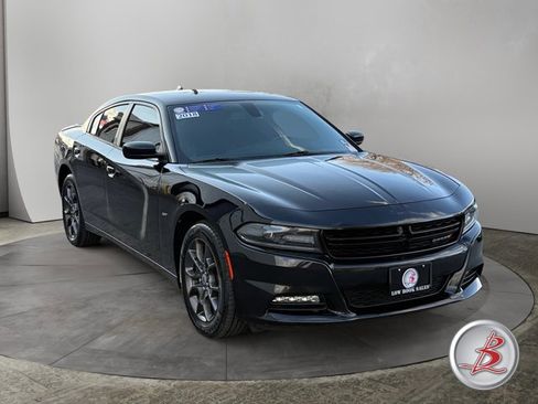 Used 2018 Dodge Charger GT image 1