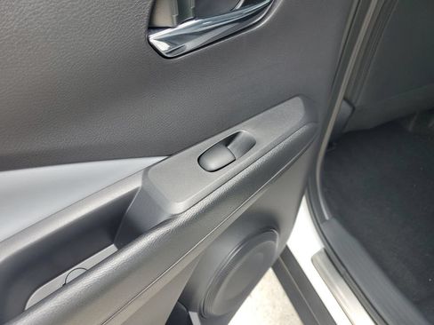 Used 2024 Nissan Kicks SR w/ SR Premium Package FWD image 19