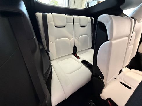 Used 2021 Tesla Model Y Long Range AWD/4WD image 34