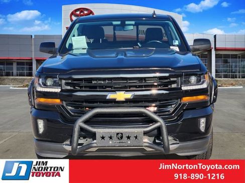 Used 2018 Chevrolet Silverado 1500 LT w/ All Star Edition image 2